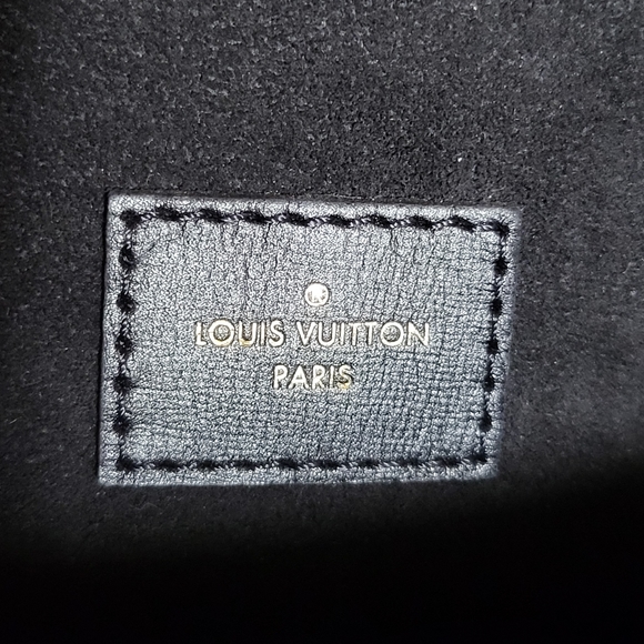 *SOLD*Pochette Métis Reverse Monogram - Picture 9 of 11